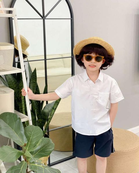 2021 summer new children039s leisure white college lapel short sleeve shirt 28597643405, White;black
2021 summer new children039s leisure white college lapel short sleeve shirt 28597643405, White;black