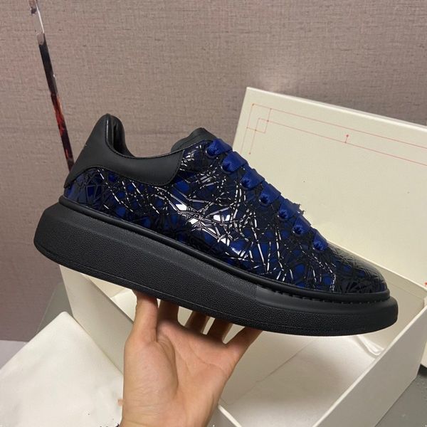 designer woman shoe leather lace up men fashion platform oversized sneakers white black mens womens luxury velvet suede casual shoes chaussu
designer woman shoe leather lace up men fashion platform oversized sneakers white black mens womens luxury velvet suede casual shoes chaussu