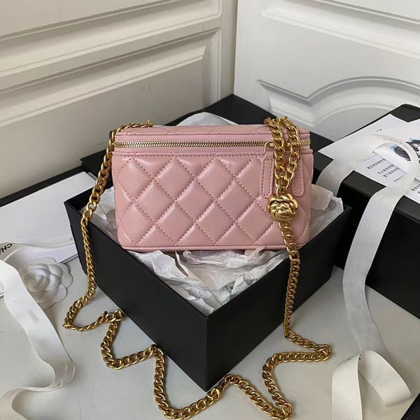 aaaaa designer shoulder bag fashion ladies classic luxury sheepskin gold chain tote messenger bag with box
aaaaa designer shoulder bag fashion ladies classic luxury sheepskin gold chain tote messenger bag with box