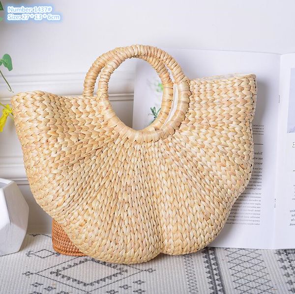Factory wholesale ladies shoulder bags hand-woven straw handbag large capacity lightweight western beach bag summer vacation travel wave handbags
Factory wholesale ladies shoulder bags hand-woven straw handbag large capacity lightweight western beach bag summer vacation travel wave handbags