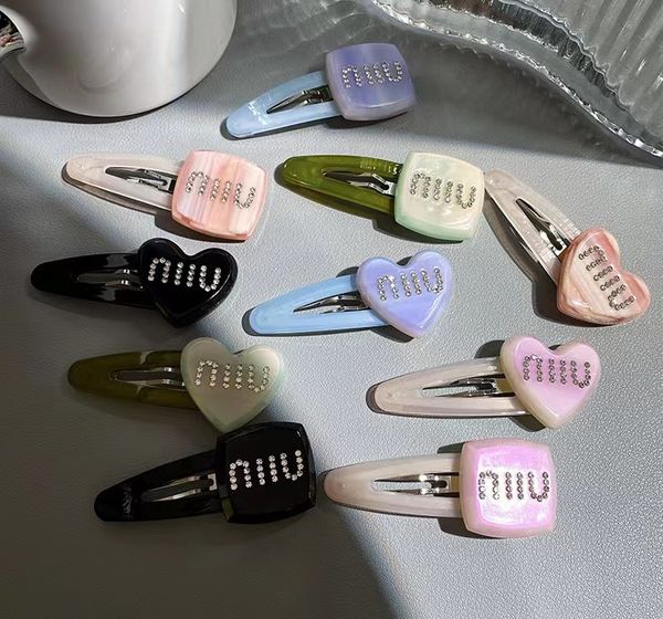 new miu letter hair clips for girls women pearl duckbill hair clip and rhinestone inlay embellished bangs clip jewelry
new miu letter hair clips for girls women pearl duckbill hair clip and rhinestone inlay embellished bangs clip jewelry