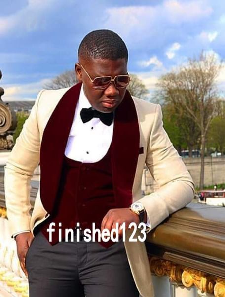 groom tuxedos one button beige shawl lapel groomsmen wedding mens blazer party suits jacketpantsvesttie j6628954269, Black;gray
groom tuxedos one button beige shawl lapel groomsmen wedding mens blazer party suits jacketpantsvesttie j6628954269, Black;gray