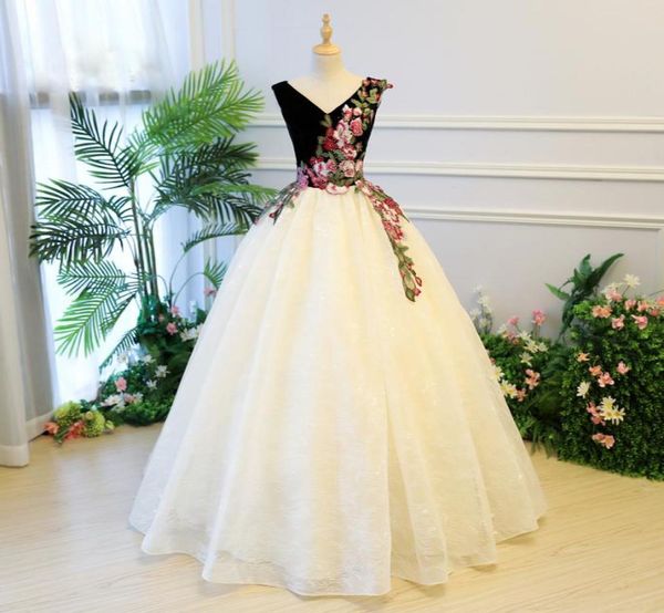 2020 new arrival beaded embroidery quinceanera dresses ball gown corset long prom dresses debutante party gowns 15 years dre4397692, Blue;red
2020 new arrival beaded embroidery quinceanera dresses ball gown corset long prom dresses debutante party gowns 15 years dre4397692, Blue;red
