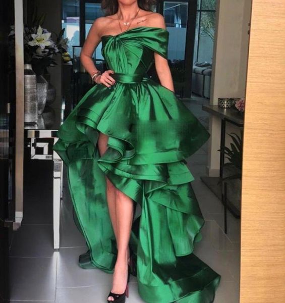 green off shoulder high low prom dresses satin pleated tiered ruffles arabic robe de mariage strapless formal evening party d8868523, Black
green off shoulder high low prom dresses satin pleated tiered ruffles arabic robe de mariage strapless formal evening party d8868523, Black