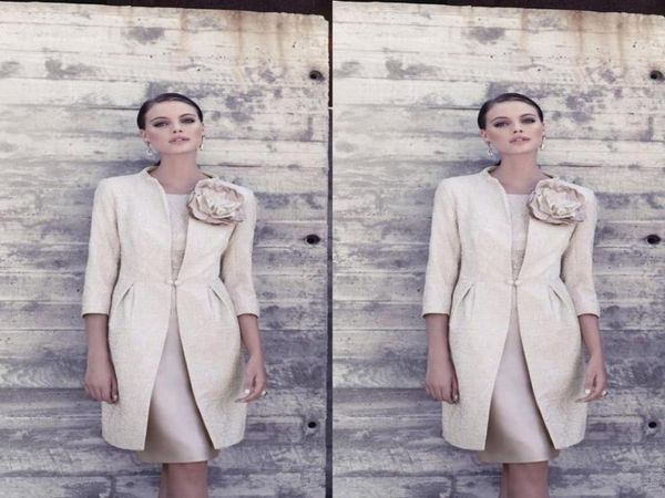 2019 vintage carla ruiz mother of the bride dresses with 34 sleeves jacket light champagne fitted knee length formal dresses for 2703003, Black;red
2019 vintage carla ruiz mother of the bride dresses with 34 sleeves jacket light champagne fitted knee length formal dresses for 2703003, Black;red