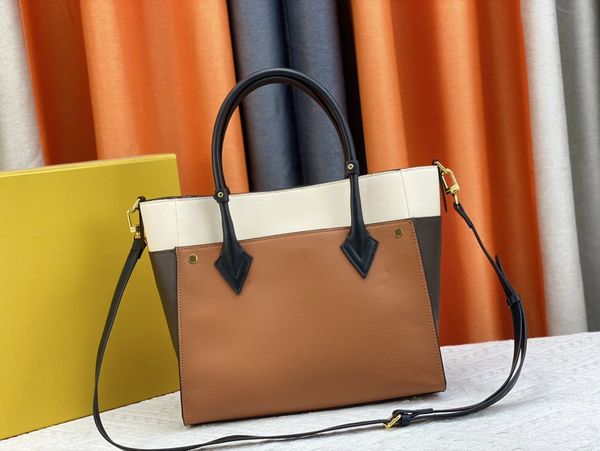 luxurys designer tote bag women on my side handbags 53823 shoulder bags quality leather flower letters two-tone crossbody ladies fashion eve
luxurys designer tote bag women on my side handbags 53823 shoulder bags quality leather flower letters two-tone crossbody ladies fashion eve