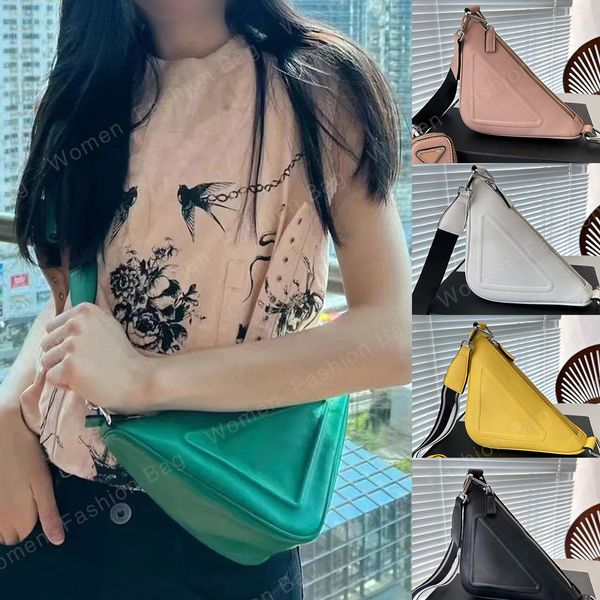 fashion triangle bag shoulder strap luxury purses designer woman handbag waist bag logo printed fabric leather zipper small bag shoulder cro
fashion triangle bag shoulder strap luxury purses designer woman handbag waist bag logo printed fabric leather zipper small bag shoulder cro