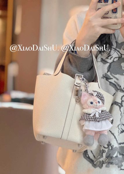 designer picotin lock bags 2023 new premium hand sewn vegetable basket tc litchi pattern togo layer cowhide high end bucket bag handheld fem
designer picotin lock bags 2023 new premium hand sewn vegetable basket tc litchi pattern togo layer cowhide high end bucket bag handheld fem