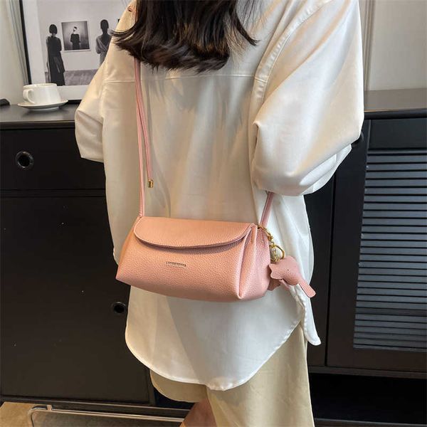 textured lychee patterned women's bag spring/summer new fashion simple solid color crossbody bag versatile pillow bag
textured lychee patterned women's bag spring/summer new fashion simple solid color crossbody bag versatile pillow bag