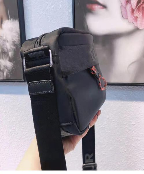 2022 new original single canvas plaid waist bag stitching hit color chest bag large capacity wide shoulder strap diagonal men0396601770
2022 new original single canvas plaid waist bag stitching hit color chest bag large capacity wide shoulder strap diagonal men0396601770