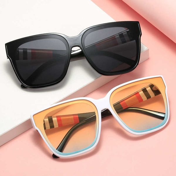 frames 2021 fashion square women's g family personality color bar large frame decorative sunglasses men's street glasses, White;black
frames 2021 fashion square women's g family personality color bar large frame decorative sunglasses men's street glasses, White;black
