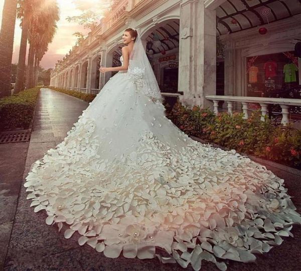 2020 new beaded shiny crystal tulle luxury bridal gown with flower cathedral train lace applique gorgeous white wedding dresses2986344
2020 new beaded shiny crystal tulle luxury bridal gown with flower cathedral train lace applique gorgeous white wedding dresses2986344