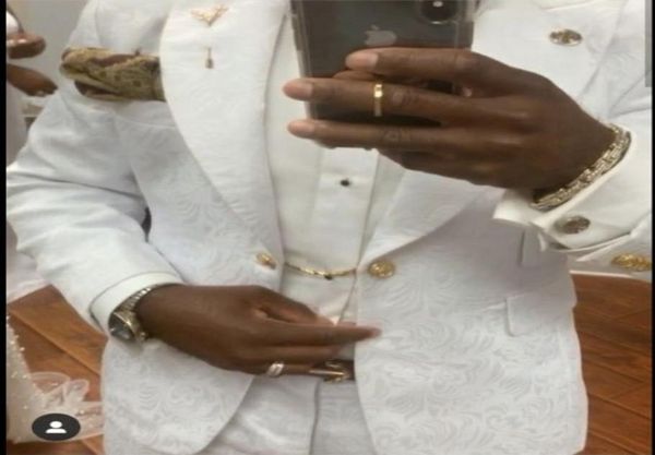 white men wedding tuxedos embossing groom tuxedos fashion men blazer 2 piece suit promdinner jacket custom madejacketpantstie4546629, Black;gray
white men wedding tuxedos embossing groom tuxedos fashion men blazer 2 piece suit promdinner jacket custom madejacketpantstie4546629, Black;gray