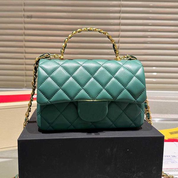 classic portable women mini flap crossbody designer bag metal handle vintage multi pocket card holder five color trend luxury handbag suitca
classic portable women mini flap crossbody designer bag metal handle vintage multi pocket card holder five color trend luxury handbag suitca