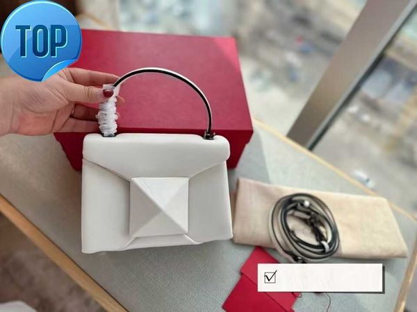 woman's brand designer bags shoulder bag handbags tote 2023 new fashion texture leather multifunctional portable capacity boston bags f
woman's brand designer bags shoulder bag handbags tote 2023 new fashion texture leather multifunctional portable capacity boston bags f