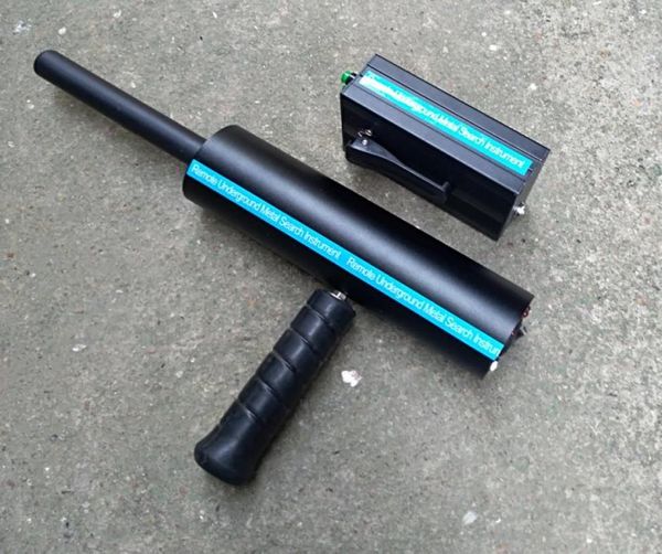remote positioning underground metal detector aks field goldsilver and copper search scanner5357721
remote positioning underground metal detector aks field goldsilver and copper search scanner5357721