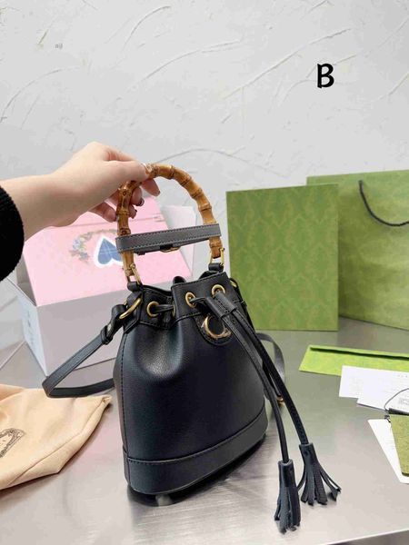 22 women bamboo ophidia handbags shoulder bag bamboos saddles totes crossbody shopping woman fashion vintage purses letters bucket new
22 women bamboo ophidia handbags shoulder bag bamboos saddles totes crossbody shopping woman fashion vintage purses letters bucket new