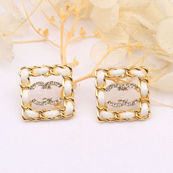 luxury designers letters dangle earring 18k gold plated geometric famous women tassel crystal rhinestone earring christm wedding party jewer, Golden;silver
luxury designers letters dangle earring 18k gold plated geometric famous women tassel crystal rhinestone earring christm wedding party jewer, Golden;silver