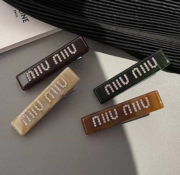 new letter hair clips for girls women simple alligator clip snap clip bobby pin french barrette embellished hair claw clip rhinestone inlaid
new letter hair clips for girls women simple alligator clip snap clip bobby pin french barrette embellished hair claw clip rhinestone inlaid