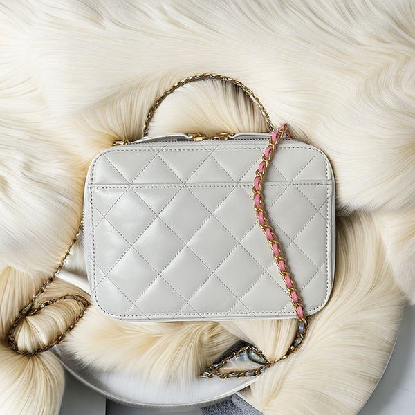 designer cosmetic bag calfskin vanity case 10a diamond lattice leather crossbody bag with box c133
designer cosmetic bag calfskin vanity case 10a diamond lattice leather crossbody bag with box c133