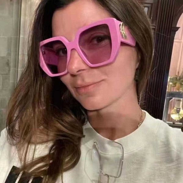 women's and men's sunglasses ggs glasses designer fashion sunglasses uv glass lenses and leather shell texture sunglasses 5 color, White;black
women's and men's sunglasses ggs glasses designer fashion sunglasses uv glass lenses and leather shell texture sunglasses 5 color, White;black