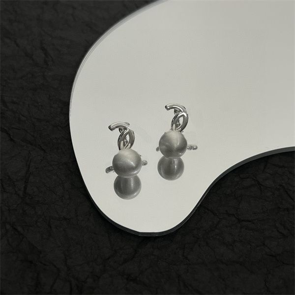 classics retro earrings designer stud c earing luxury charm women diamond jewelry womam pearl ccity 568778, Golden;silver
classics retro earrings designer stud c earing luxury charm women diamond jewelry womam pearl ccity 568778, Golden;silver