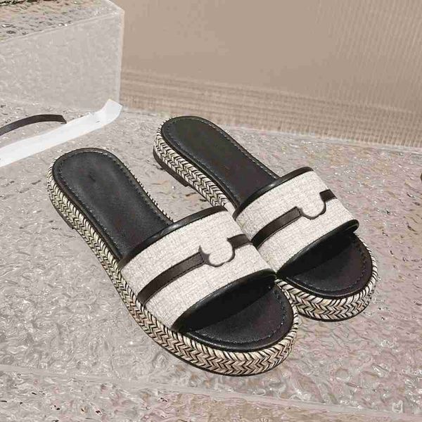 women designer sandals summer luxury channel slippers ringer chain black white apricot color leather sandal outdoor beach flat woman ccity d
women designer sandals summer luxury channel slippers ringer chain black white apricot color leather sandal outdoor beach flat woman ccity d