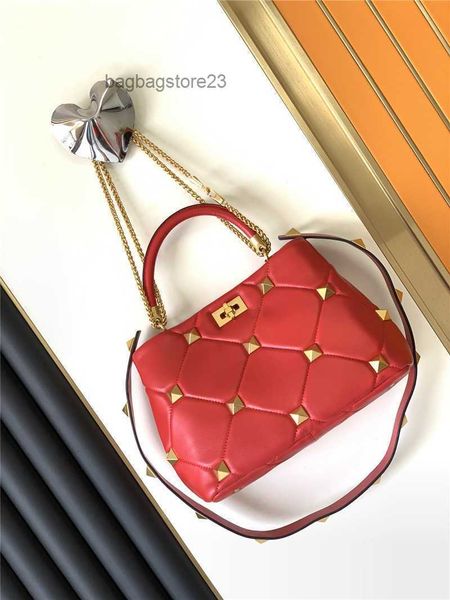 valentiino capacity purse large lady bag chain bags designer 2023 handbag fashion riveted bucket sheepskin single shoulder cross leather r3z
valentiino capacity purse large lady bag chain bags designer 2023 handbag fashion riveted bucket sheepskin single shoulder cross leather r3z