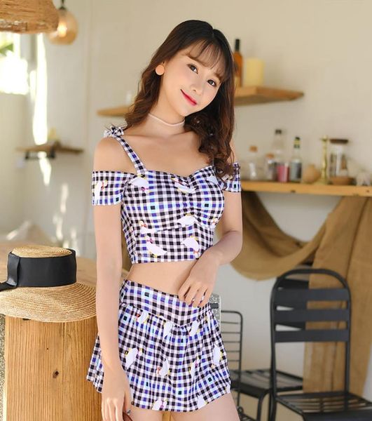 korean version split swimsuit female bikini twopiece set of print small square skirt slim swimsuit5687690
korean version split swimsuit female bikini twopiece set of print small square skirt slim swimsuit5687690