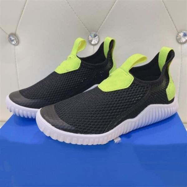 new children's mesh sneakers spring and summer children's fashion brand casual shoes designer plaid mesh running shoes, Black
new children's mesh sneakers spring and summer children's fashion brand casual shoes designer plaid mesh running shoes, Black