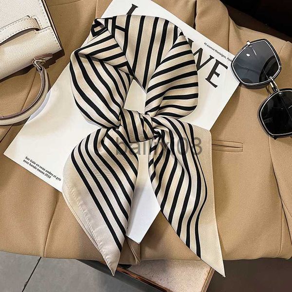 scarves luxury brand 2022 silk square scarf women cat neck hair tie band beh hijab kerchief head headbands bandana female foulard 70cm j2308, Blue;gray
scarves luxury brand 2022 silk square scarf women cat neck hair tie band beh hijab kerchief head headbands bandana female foulard 70cm j2308, Blue;gray