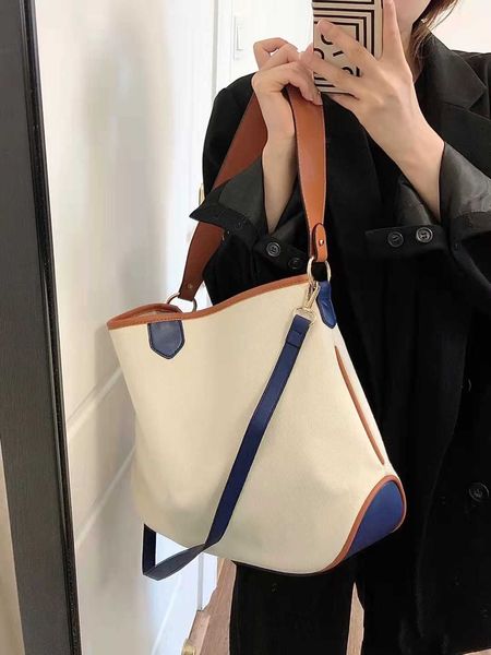 lazy style contrast color shoulder bag large capacity canvas bucket bag shopping bag new french commuter crossbody bag
lazy style contrast color shoulder bag large capacity canvas bucket bag shopping bag new french commuter crossbody bag