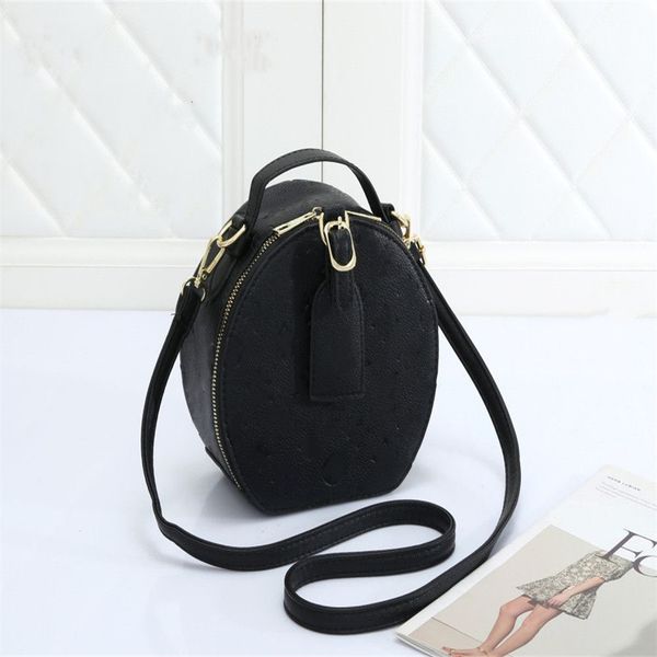 l mini petite boite chapeau designer shoulder bag women handbag fashion cross body bags genuine leather luxury monograms messenger wallet pu
l mini petite boite chapeau designer shoulder bag women handbag fashion cross body bags genuine leather luxury monograms messenger wallet pu