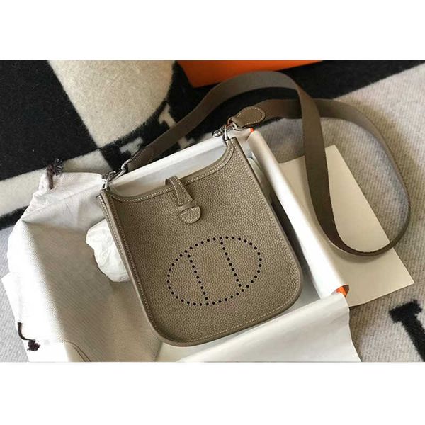 designer bags hemrres sewn 2023 hand wax thread evelynn bag mini leather women's single shoulder messenger togo buckethas fexa
designer bags hemrres sewn 2023 hand wax thread evelynn bag mini leather women's single shoulder messenger togo buckethas fexa