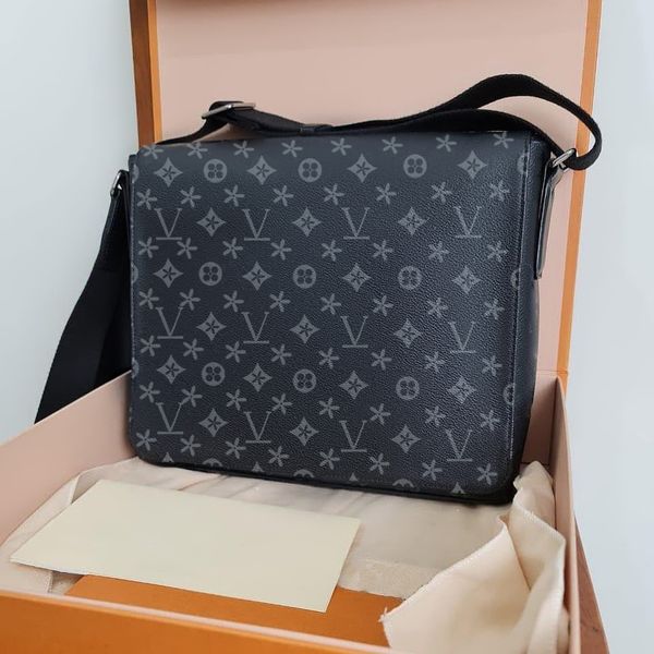 mirror quality m46255 n42710 mini district shoulder bag leather classic flap cross body girls luxurys tote designer handbag womens sling clu
mirror quality m46255 n42710 mini district shoulder bag leather classic flap cross body girls luxurys tote designer handbag womens sling clu