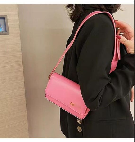 2023 women famous brand pu leather shoulder crossbody bags luxury designer small purses mini tote clutch strap d001
2023 women famous brand pu leather shoulder crossbody bags luxury designer small purses mini tote clutch strap d001