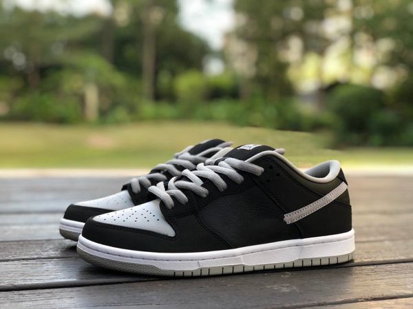 low j-pack shadow grey black/medium grey-black-white leisure shoe outdoor sneakers for women men size us 4-13 eur 36-47
low j-pack shadow grey black/medium grey-black-white leisure shoe outdoor sneakers for women men size us 4-13 eur 36-47