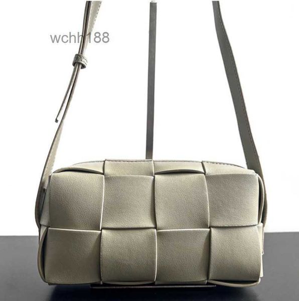 venetas tote bags girl bag lady designer summer versatile 2023 fashion single shoulder crossbody popular woven pillow
venetas tote bags girl bag lady designer summer versatile 2023 fashion single shoulder crossbody popular woven pillow