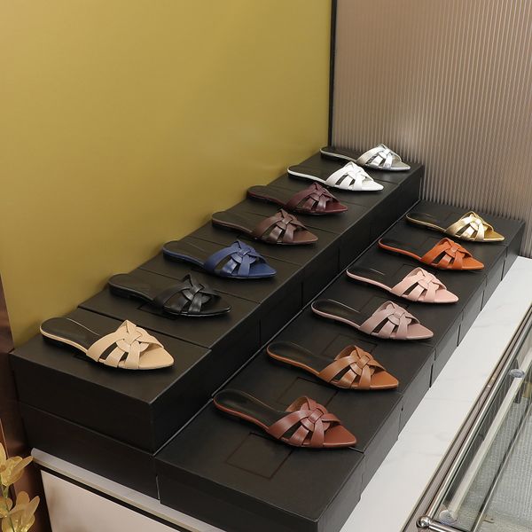 brand slippers with the 2023 new straight line slippers flat bottomed sandals open toe slippers, Black