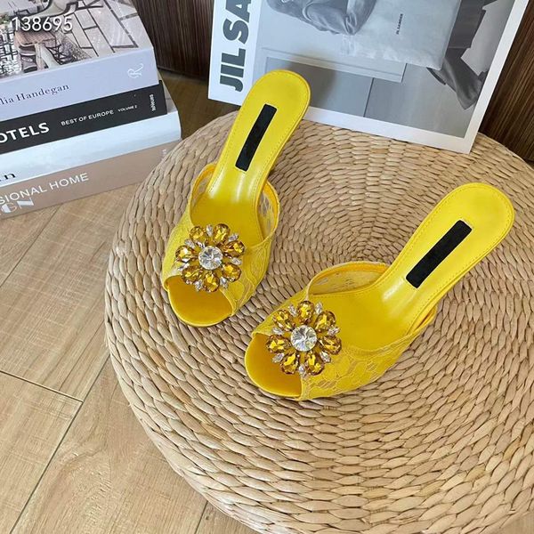 fashion women sandals popular flowers lace pumps italy luxurious sunflower laces embellished peep toes designer simple office banquet sandal, Black
fashion women sandals popular flowers lace pumps italy luxurious sunflower laces embellished peep toes designer simple office banquet sandal, Black