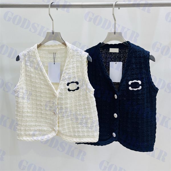 retro womens vests designer knitted tanks embroidered logo jacket button design coat two colors, Black;white
retro womens vests designer knitted tanks embroidered logo jacket button design coat two colors, Black;white