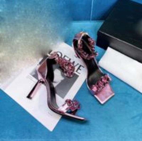 luxury genuine leather chain 8.5cm high heeled sandals gladiator women fine heel fashion party woman shoes slippers big size 35-41 box, Black
luxury genuine leather chain 8.5cm high heeled sandals gladiator women fine heel fashion party woman shoes slippers big size 35-41 box, Black