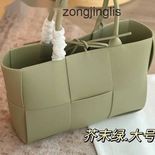 handbags woven totes designer cassettes bag venetas bags 2023 bottegas shopping to 9eqk
handbags woven totes designer cassettes bag venetas bags 2023 bottegas shopping to 9eqk