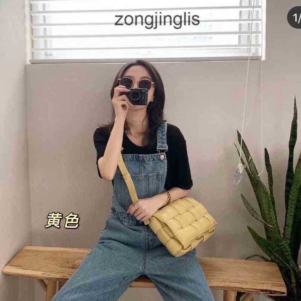 hand bag handbags 2023 ladies classic bottegas bags women venetas pillow shoulder woman leather crossbody designer handbag fashion cassettes
hand bag handbags 2023 ladies classic bottegas bags women venetas pillow shoulder woman leather crossbody designer handbag fashion cassettes