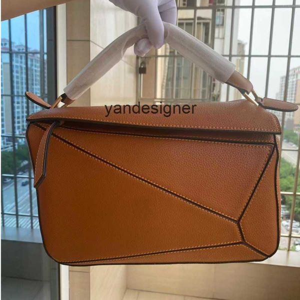 r bag lowe brand geometric bag puzzle sewing one shoulder ss-body tote bag women's high-quality leather tote large capacity satchel
r bag lowe brand geometric bag puzzle sewing one shoulder ss-body tote bag women's high-quality leather tote large capacity satchel