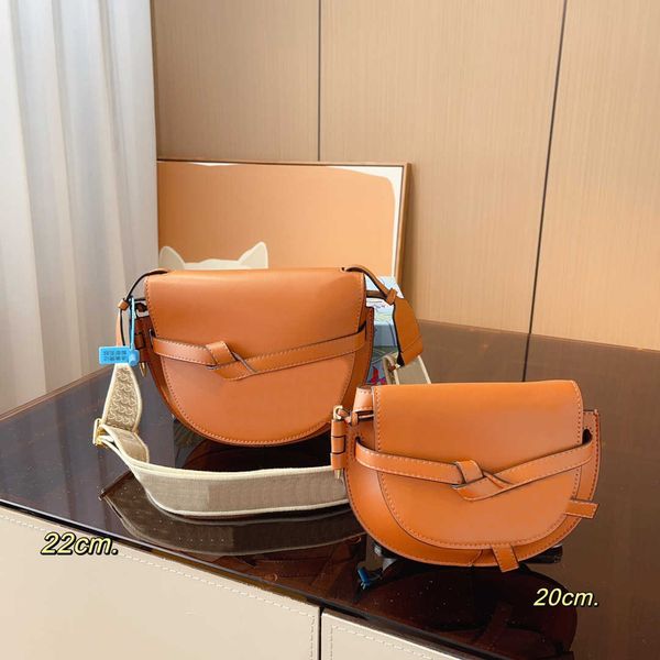 shoulder bags luxury brand fashion simple square tassel bag women designer real leather chain phone handbags 230715 3707
shoulder bags luxury brand fashion simple square tassel bag women designer real leather chain phone handbags 230715 3707