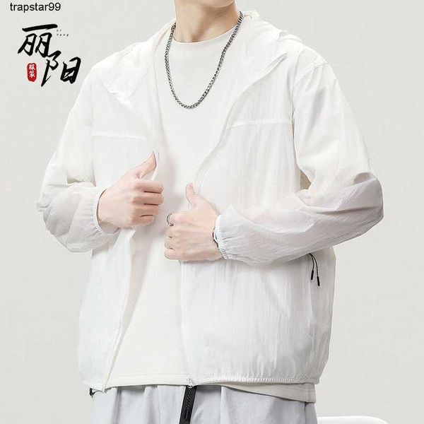 sunscreen jacket for men in summer ultra-light and thin style sunscreen sweatshirt trendy outdoor fishing suit solid color and versatile bre, Black
sunscreen jacket for men in summer ultra-light and thin style sunscreen sweatshirt trendy outdoor fishing suit solid color and versatile bre, Black