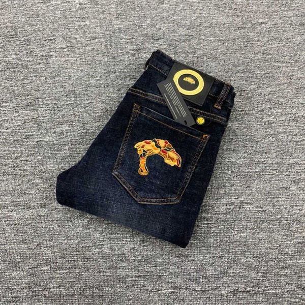 mens jeans luxury brand casual pants medusa designer pants men loose fitting straight leg pants ver embroidery sweatpants business trousers, Blue
mens jeans luxury brand casual pants medusa designer pants men loose fitting straight leg pants ver embroidery sweatpants business trousers, Blue