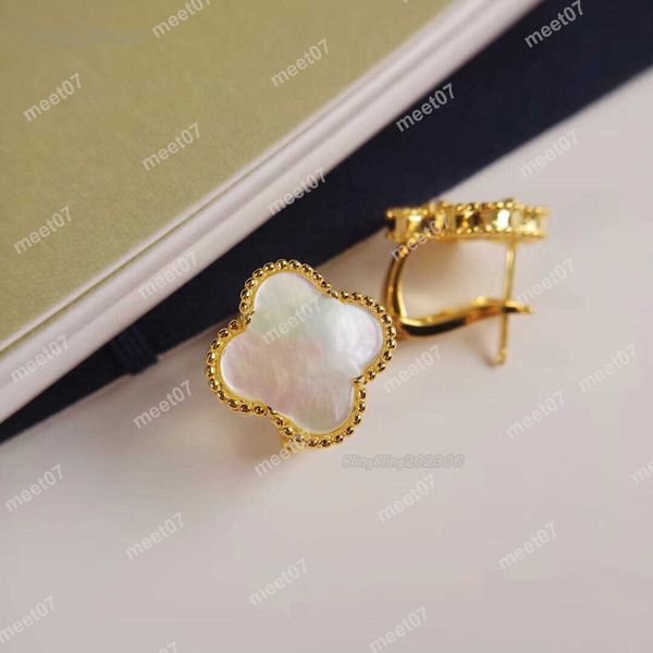 clover designer earring clover designer studs ear clip mother of pearl mid size 1.5cm ladies earring sterling silver ear ring for women, Golden;silver
clover designer earring clover designer studs ear clip mother of pearl mid size 1.5cm ladies earring sterling silver ear ring for women, Golden;silver