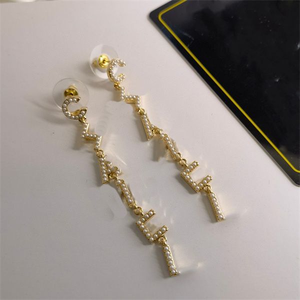 retro earrings designer stud c earing luxury charm women diamond jewelry womam pearl ccity earring 67987, Golden;silver
retro earrings designer stud c earing luxury charm women diamond jewelry womam pearl ccity earring 67987, Golden;silver